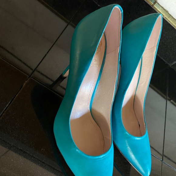 Vince Camuto Shoes - Vince Camuto ‘Hallee’ pointy toe teal green stiletto heels women’s s